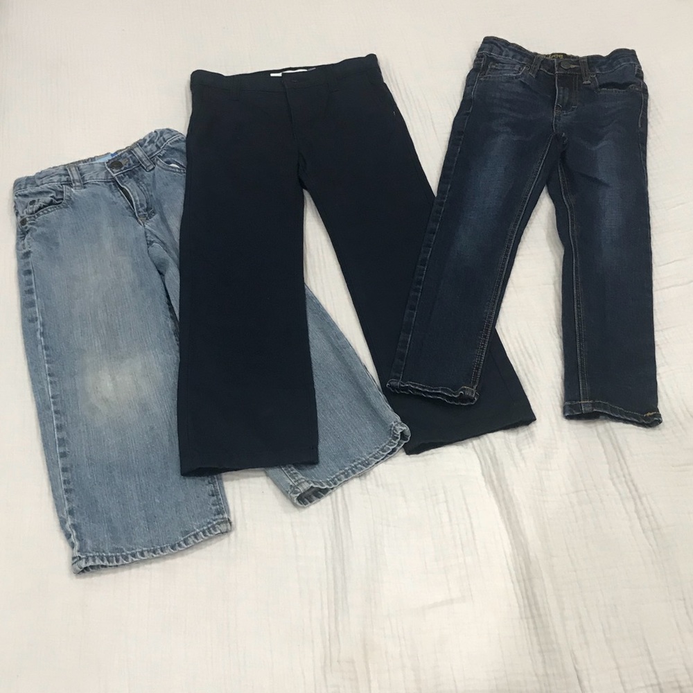 Boys 3pcs pants bundle. Size 5T.